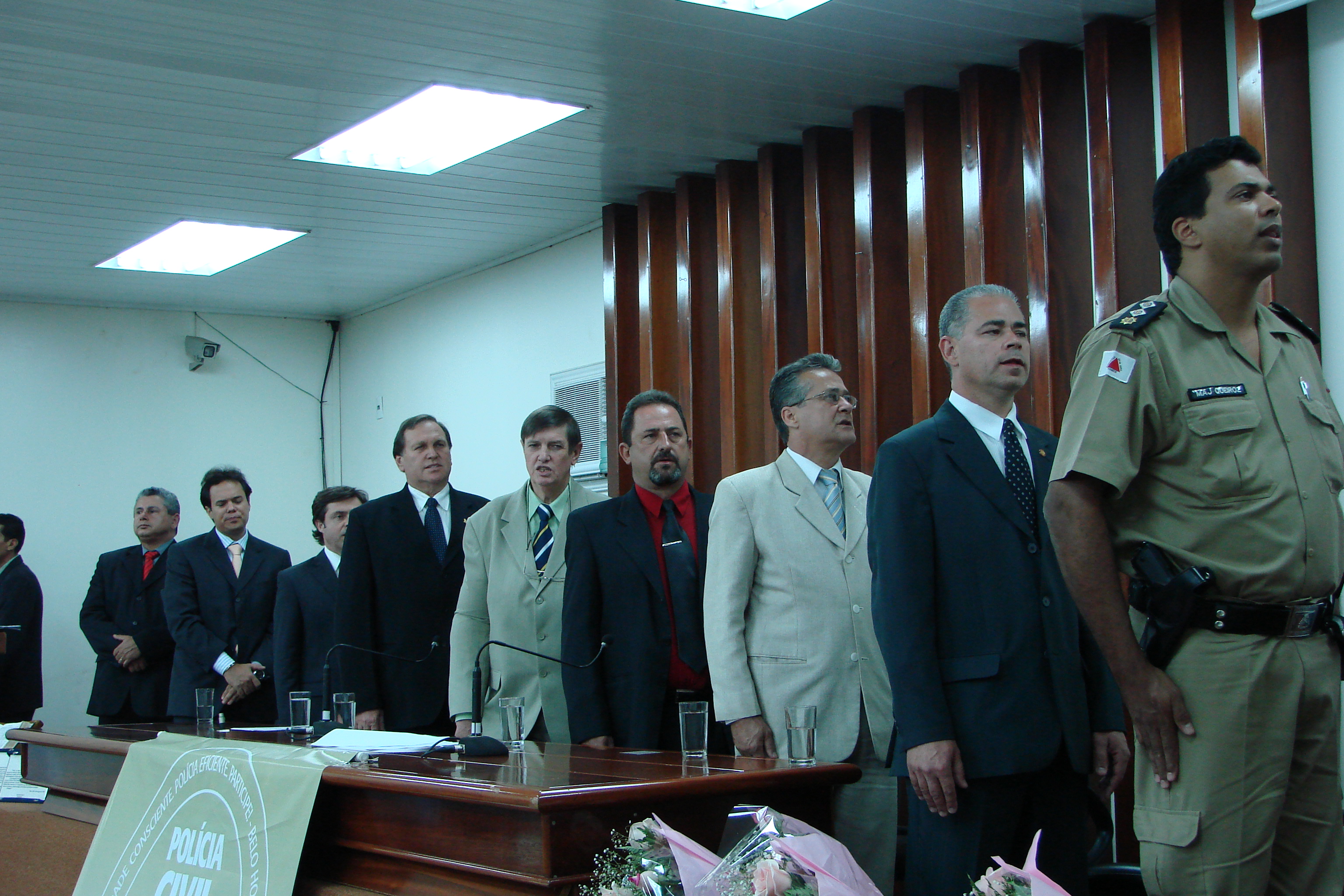 Câmara Municipal homenageia 200 anos da Policia Civil   