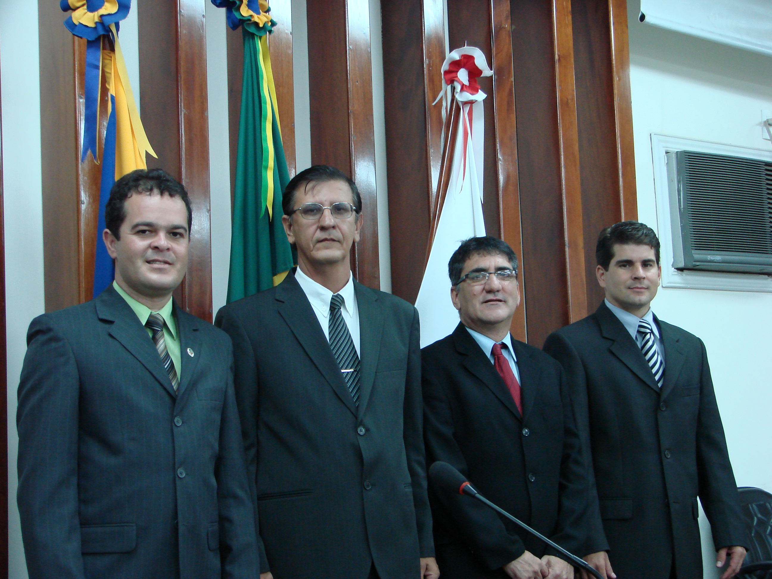 Vereador Hermes é empossado presidente do Legislativo de Unaí 